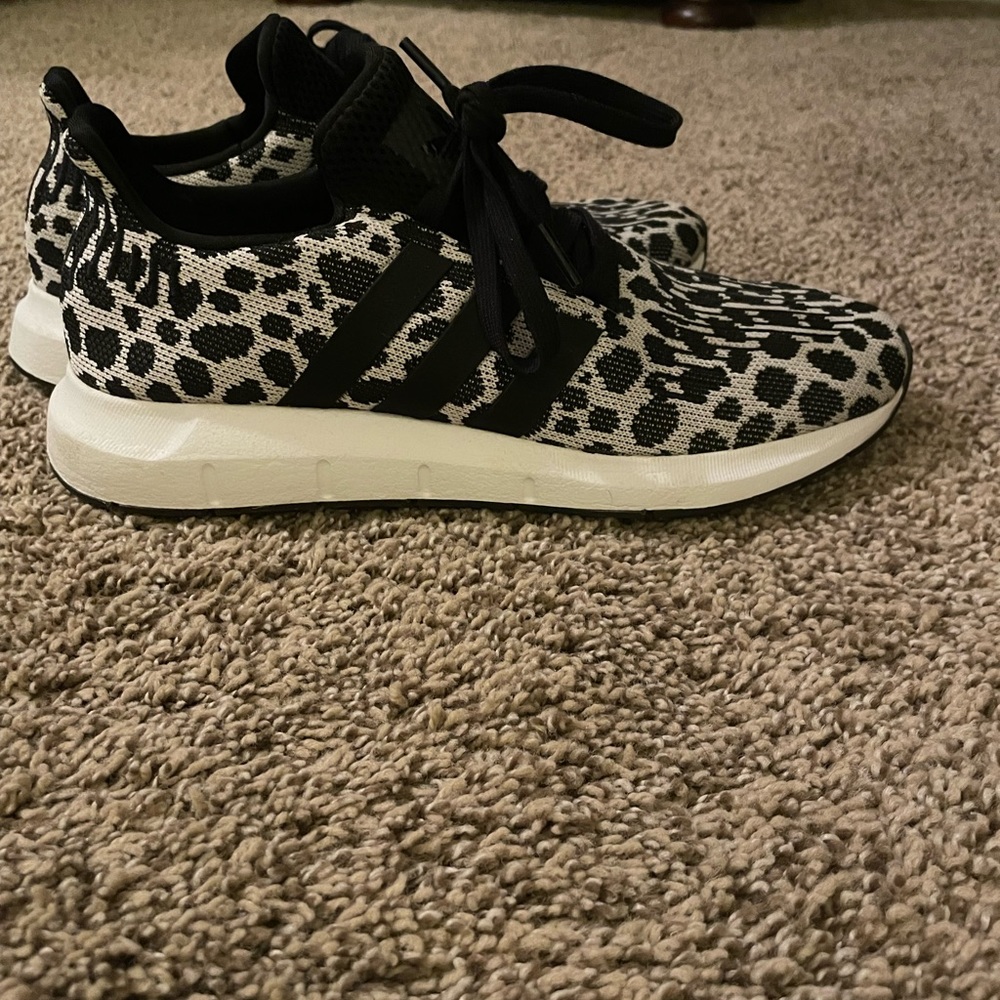 Women’s Adidas shoes